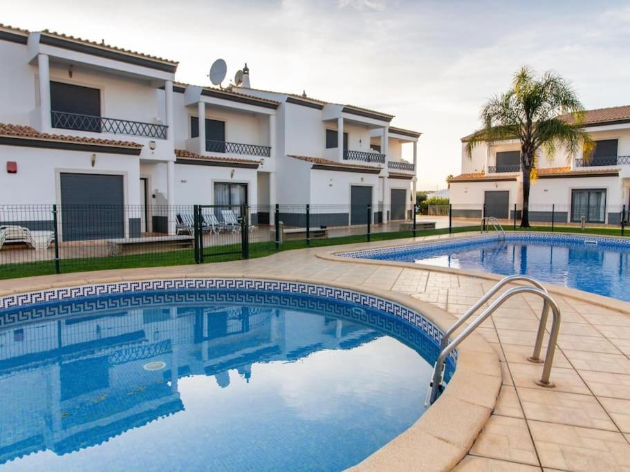 Magnolia O House - Pool View & Privat Garden & Garage Villa อัลบูเฟรา ภายนอก รูปภาพ