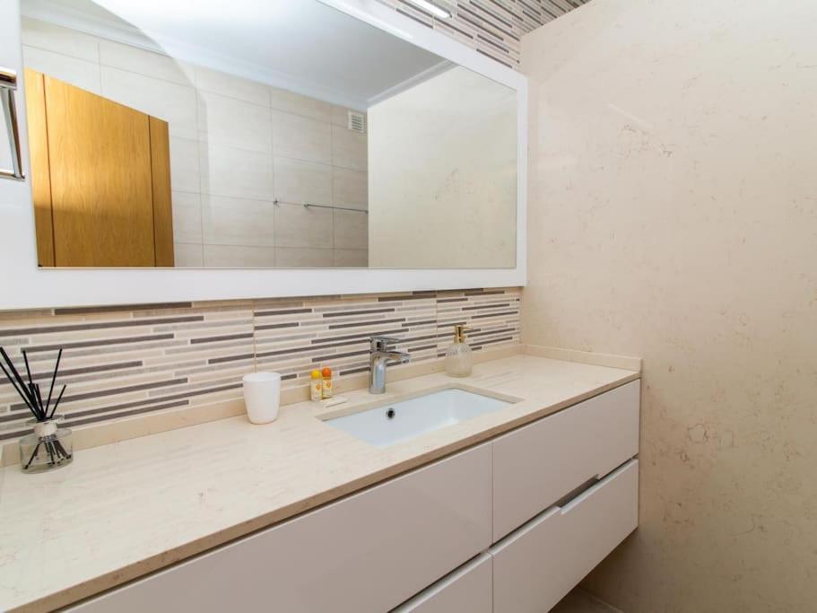 Magnolia O House - Pool View & Privat Garden & Garage Villa อัลบูเฟรา ภายนอก รูปภาพ