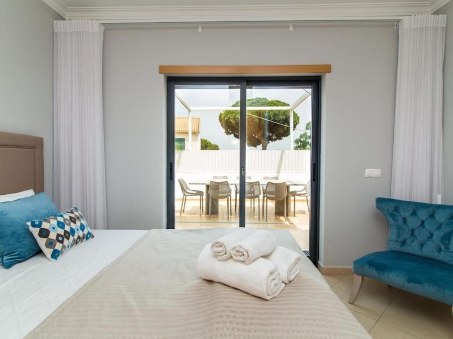 Magnolia O House - Pool View & Privat Garden & Garage Villa อัลบูเฟรา ภายนอก รูปภาพ